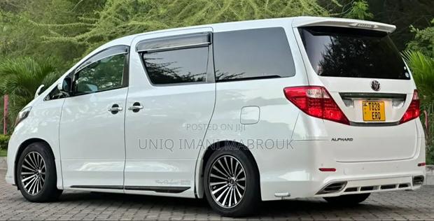 Toyota Alphard 2009 White