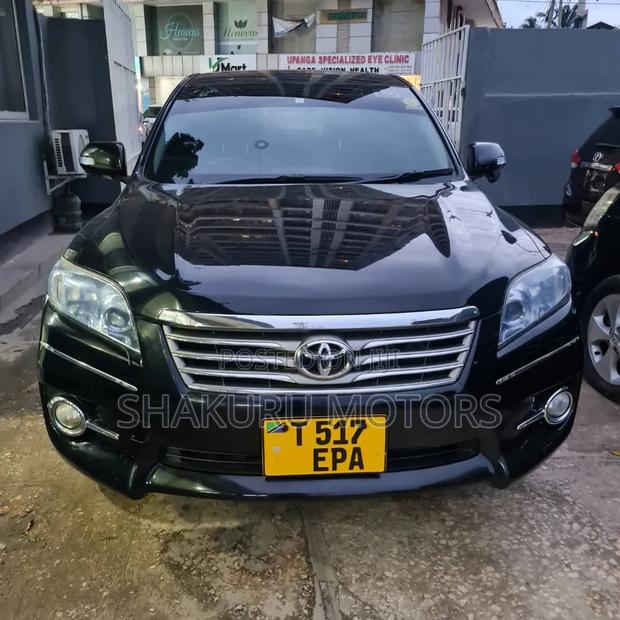 Toyota Vanguard 2010 Black