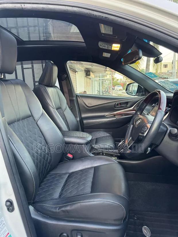 Toyota Harrier 2016 White
