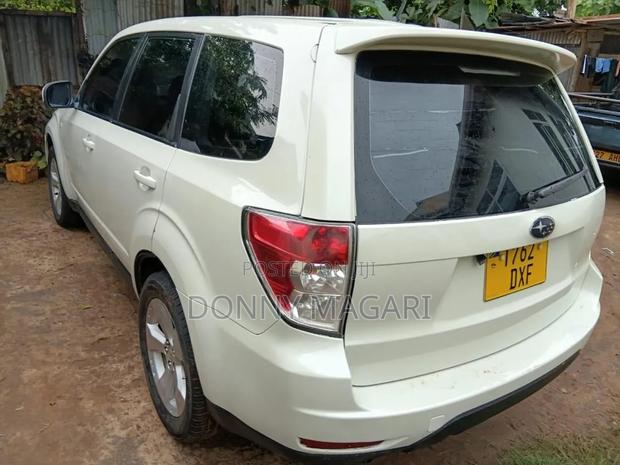 Subaru Forester 2009 White