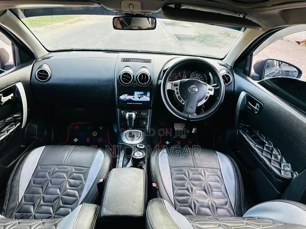 Nissan Dualis 2008 Black