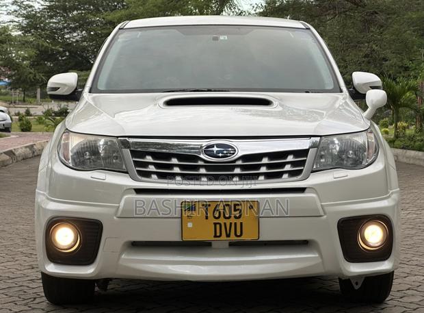 Subaru Forester 2012 White