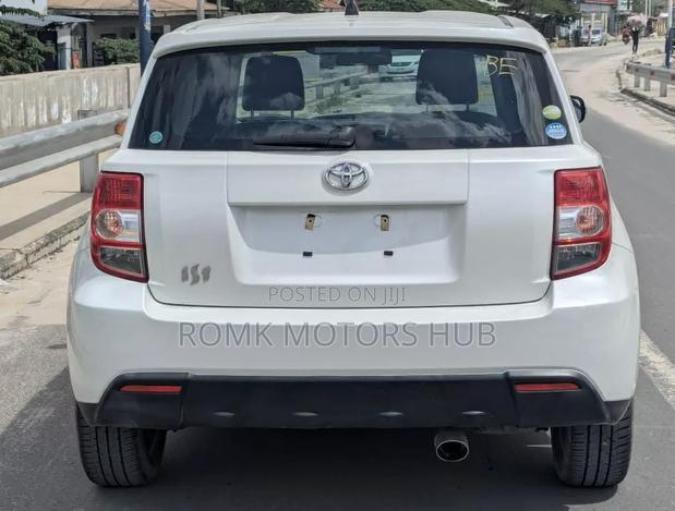Toyota IST 2018 White