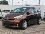 Toyota Ractis 1.5 AWD 2011 Burgundy for sale