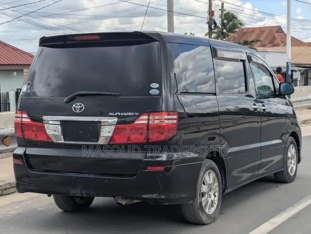 Toyota Alphard 2.4 Petrol AWD 2007 Black