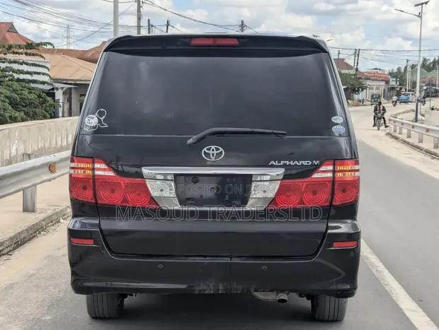 Toyota Alphard 2.4 Petrol AWD 2007 Black