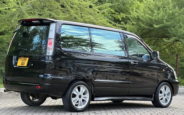 Toyota Noah 2.0 FWD (8 Seater) 2001 Black