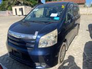 Toyota Noah 2007 Blue for sale