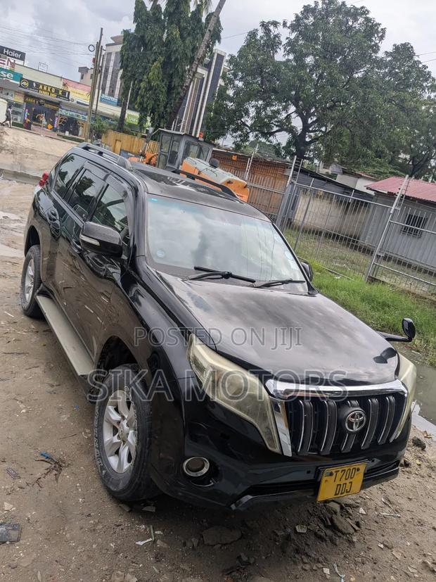 Toyota Land Cruiser Prado 2009 Black