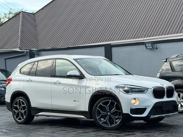 BMW X1 xDrive28i AWD 2016 Pearl