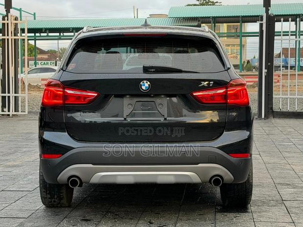 BMW X1 xDrive28i AWD 2016 Black