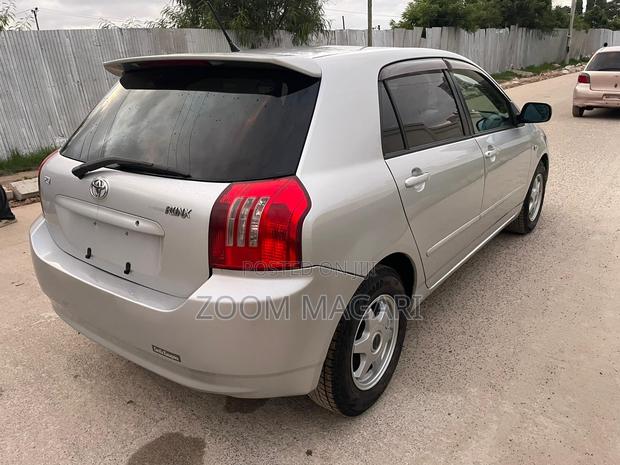 Toyota Corolla RunX 2005 Silver
