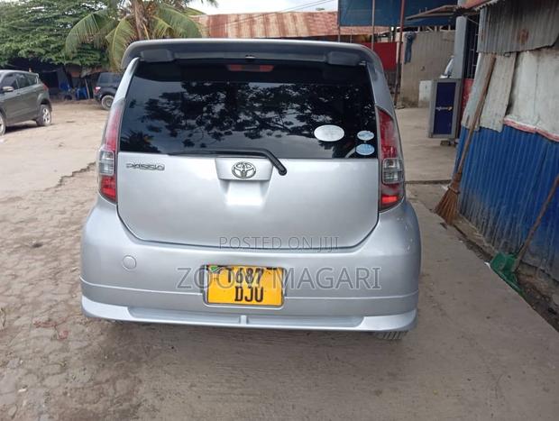 Toyota Passo 2007 Silver