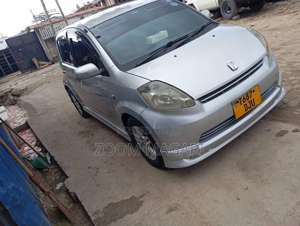 Toyota Passo 2007 Silver