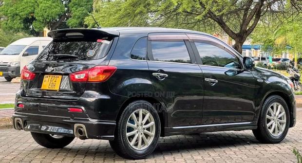 Mitsubishi RVR 2.0 2012 Black