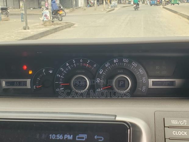 Toyota Noah 2007 Blue