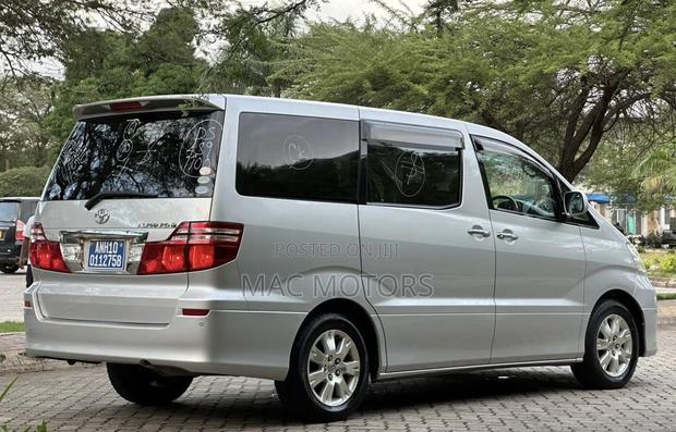 Toyota Alphard 2006 Silver
