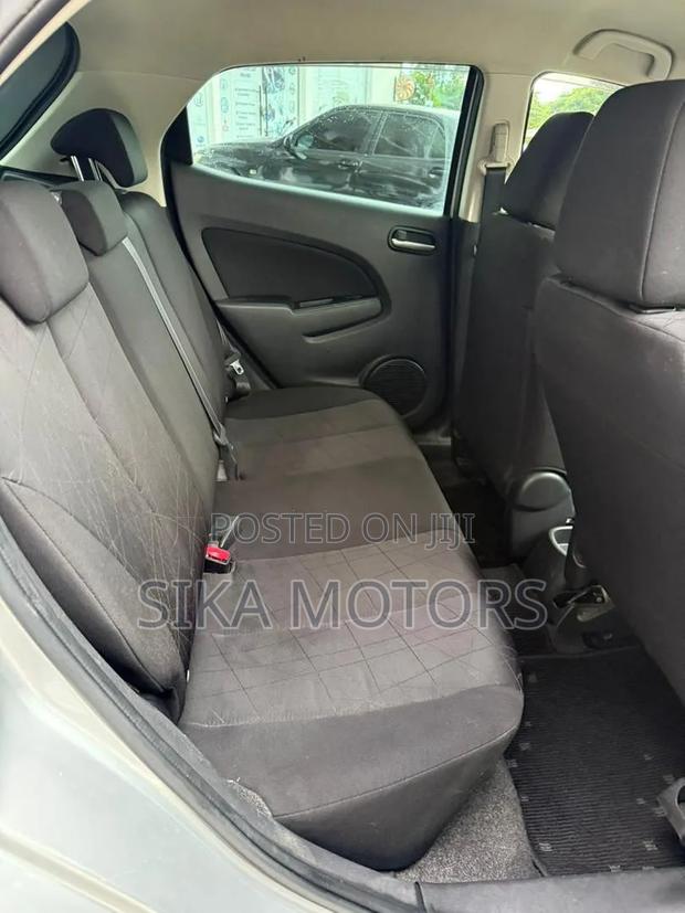 Mazda Demio 2011 Silver