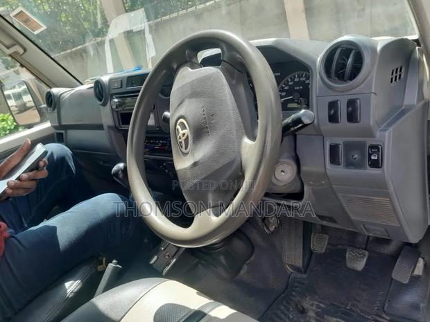 Toyota Land Cruiser 2014 Off white