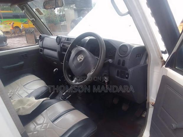 Toyota Land Cruiser 2014 Off white