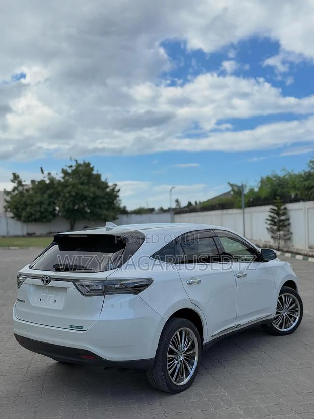 Toyota Harrier 2015 White