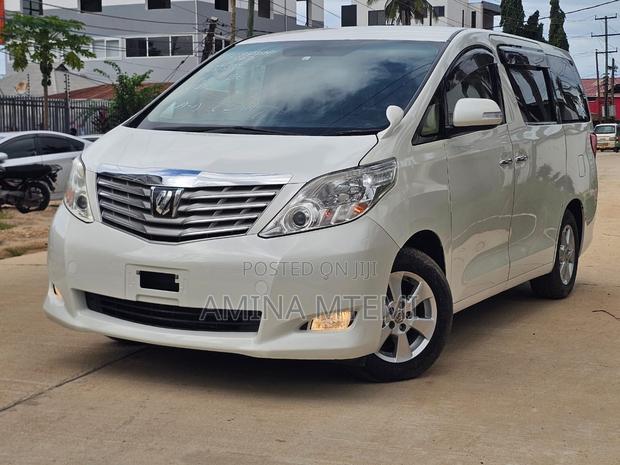Toyota Alphard 2.4 Petrol FWD 2008 White