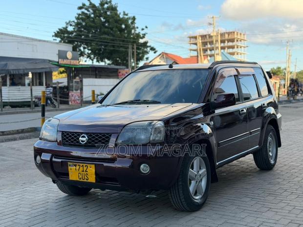 Nissan X-Trail 2014 Maroon
