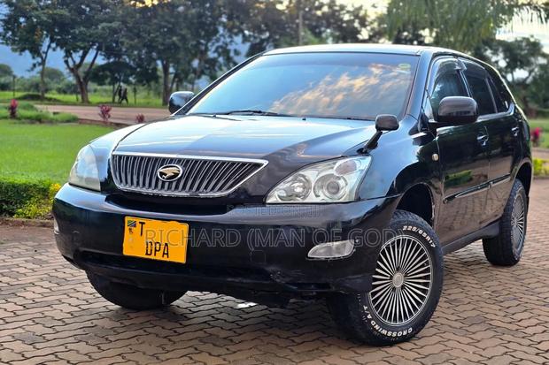 Toyota Harrier 2005 Black