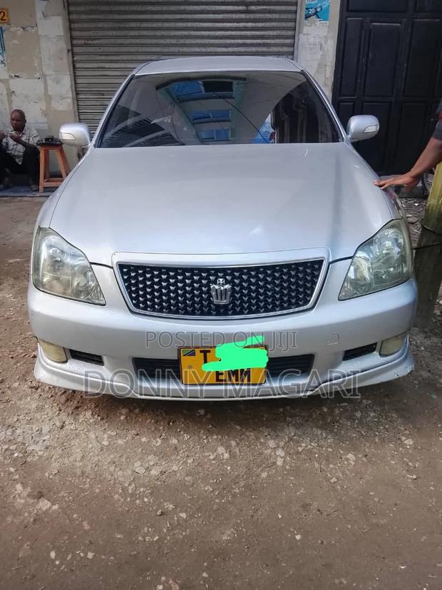 Toyota Crown 2007 Silver