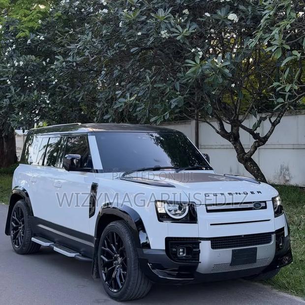 Land Rover Defender 2022 Off white