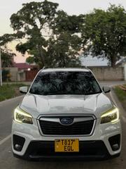 Subaru Forester 2019 White for sale