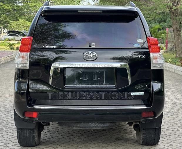 Toyota Land Cruiser Prado 2009 Black