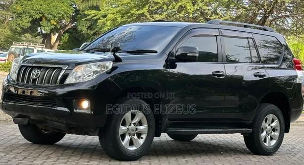 Toyota Land Cruiser Prado 2011 Black