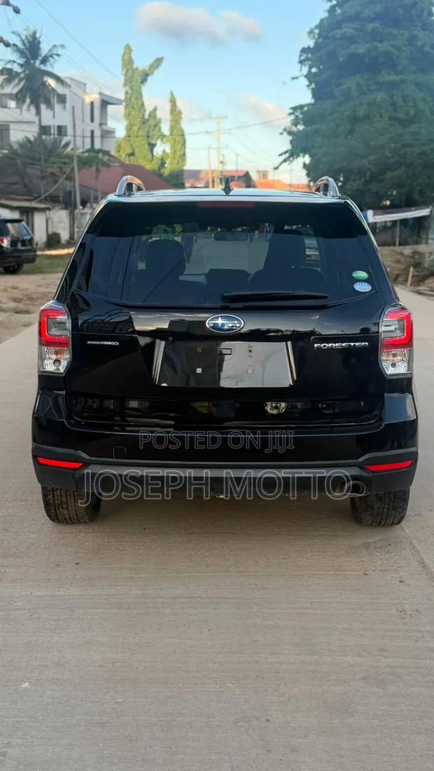 Subaru Forester 2.0XT Premium AWD 2017 Black
