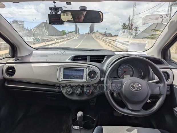 Toyota Vitz 2012 Gray