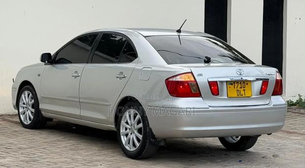 Toyota Premio 2005 Silver