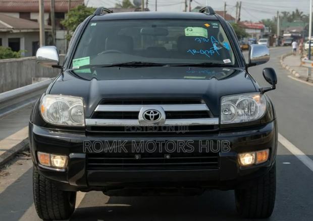 Toyota Hilux Surf 2005 Black