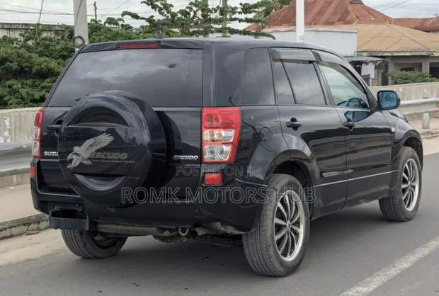 Suzuki Escudo 2007 Black
