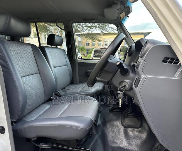 Toyota Land Cruiser 2016 Pearl