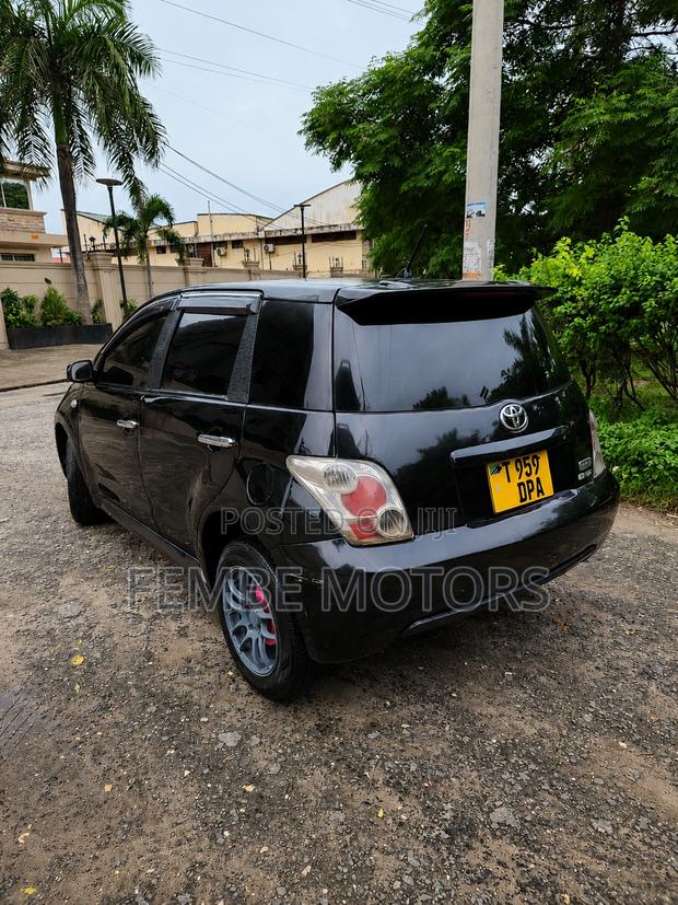 Toyota IST 2005 Black