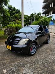 Toyota IST 2005 Black for sale