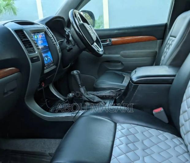 Toyota Land Cruiser Prado 3.0 TD 2012 Black