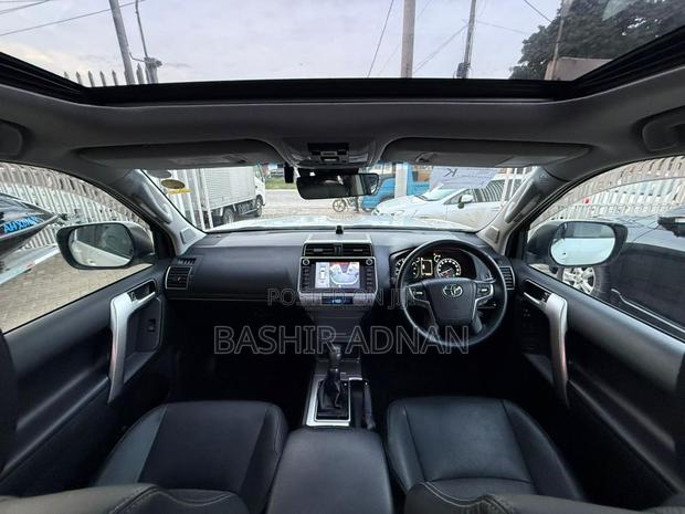 Toyota Land Cruiser Prado 2.7 2018 White