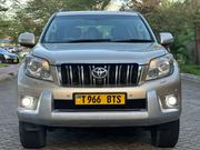 Toyota Land Cruiser Prado 2011 Gold for sale