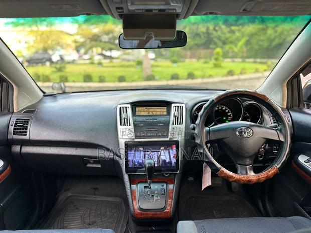 Toyota Harrier 2.4 2004 Black
