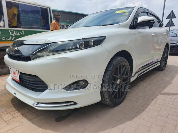 Toyota Harrier 2.0 2015 Pearl