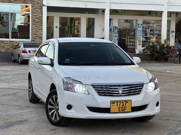 Toyota Premio 2009 White