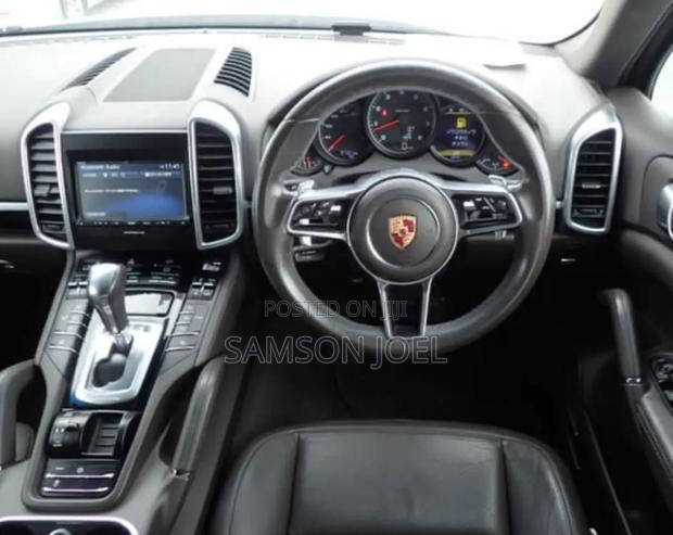 Jaguar F-Pace 2017 Silver