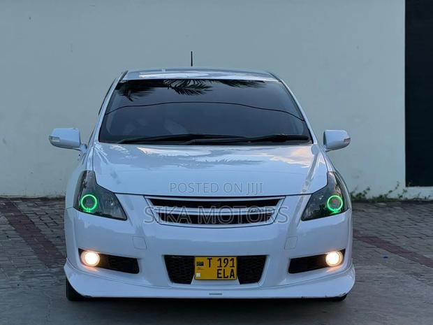 Toyota Blade 2008 White