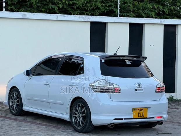 Toyota Blade 2008 White
